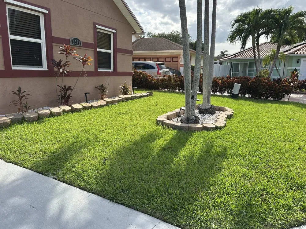 Local yard cleanup service experts serving Boynton Beach, FL - Oceanside Outdoor Services