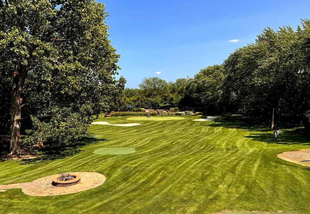 Affordable lawn mowing service for residential properties across Bensenville, IL - Ochoa's Outdoor Services