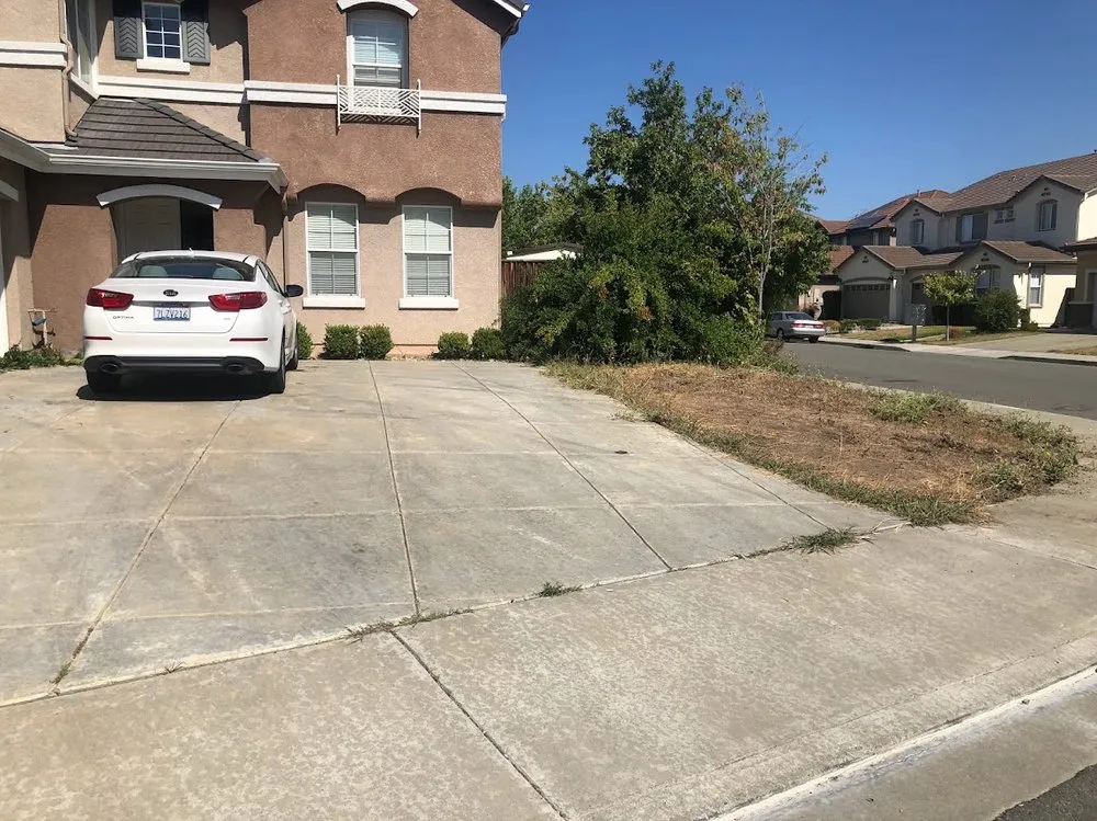 Expert yard maintenance for homes across Antioch, CA - Ochos Landscaping