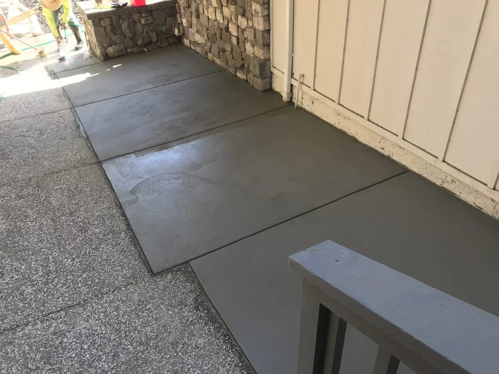 Reliable lawn care service experts serving Antioch, CA - Ochos Landscaping