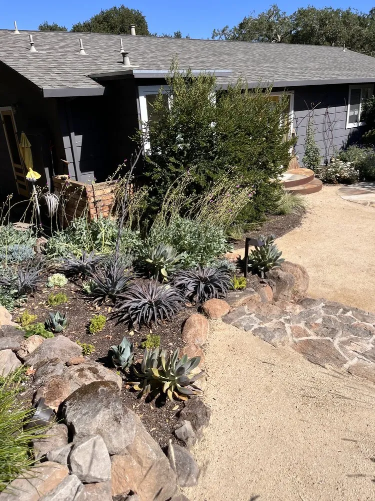Local garden landscaping in Petaluma, CA by OCL Landscaping