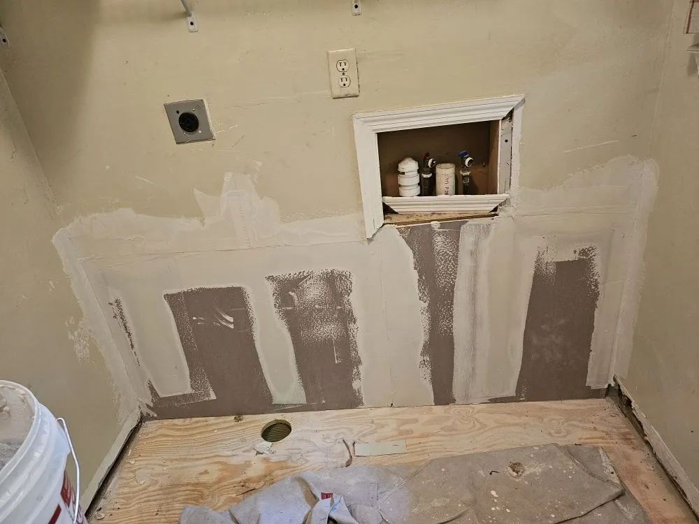 Reliable landscaping services experts serving Tallahassee, FL - Octopus Hands