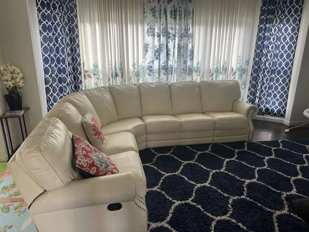 Local lawn mowing service for beautiful yards across Chesterfield, MO - Odd Job Genie