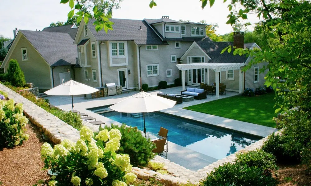 Top-rated lawn care service in Norwalk, CT - Odd Job Landscaping