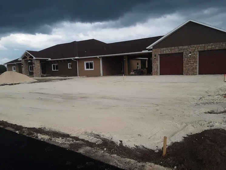 Custom yard cleanup service in Edgewater, FL by Odds & Ends Unlimited