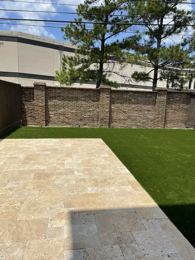 Custom lawn care service for homes in Houston, TX by O'Dell's Landscaping