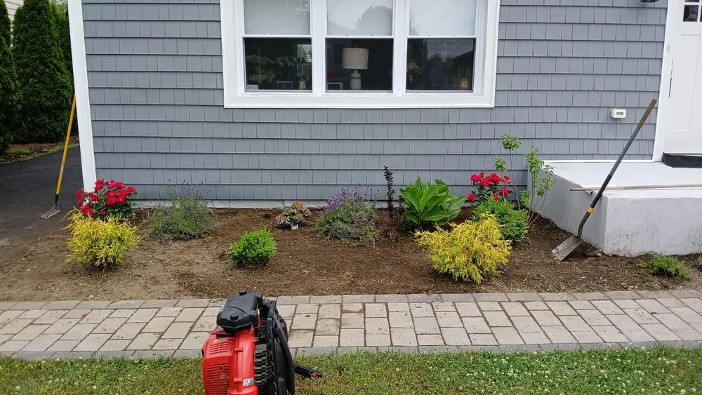 Local garden landscaping experts serving Lakewood, NJ - Odi Tree Service and Landscaping