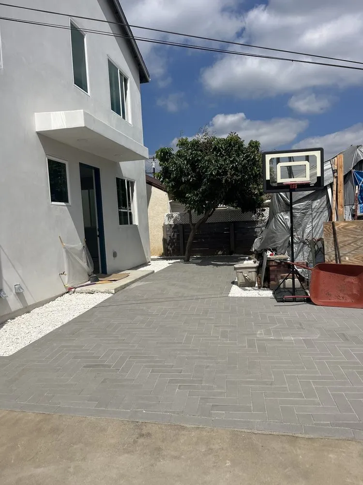 Reliable yard cleanup service experts serving Glendora, CA - OE Landscape