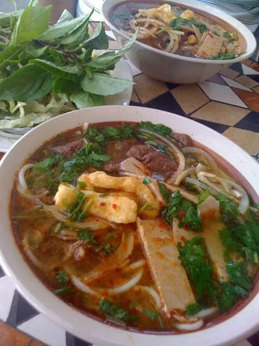 Trusted yard cleanup service for outdoor upgrades across Joliet, IL - O&F Landscape