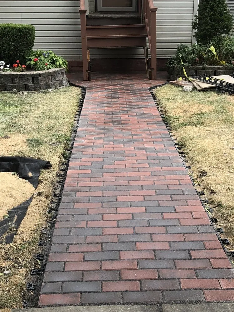 Top-rated garden landscaping experts serving Joliet, IL - O&F Landscape