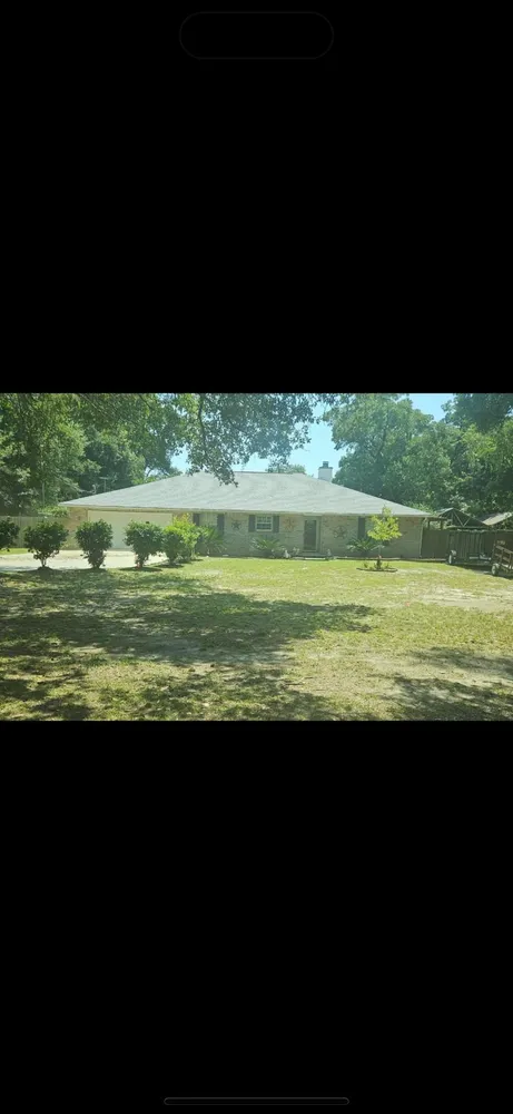 Affordable garden landscaping for beautiful yards across Pensacola, FL - Off The Grid Lawncare And Landscape