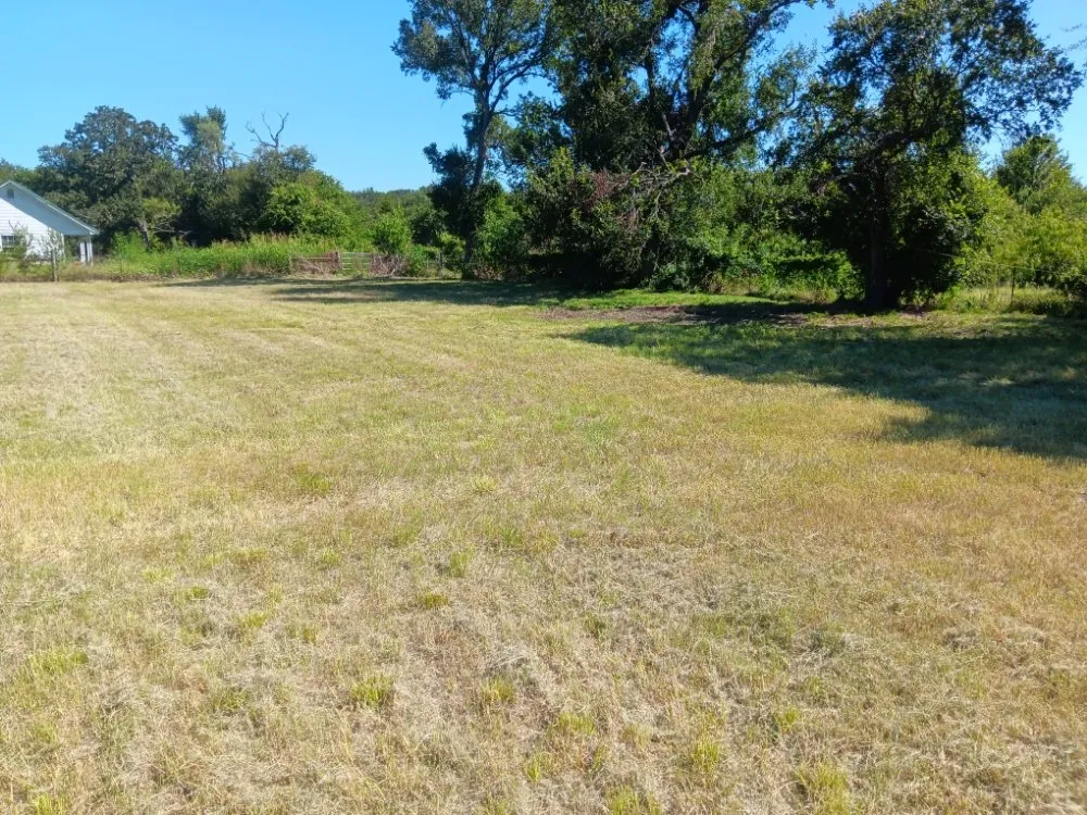 Expert lawn mowing service in Waco, TX - Off The Top Texas Lawn Care