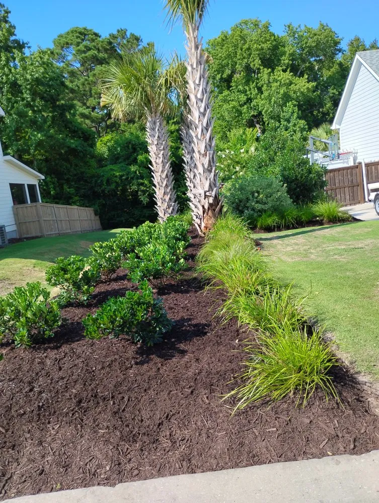 Custom outdoor landscaping in Jacksonville, NC - Official Cutz