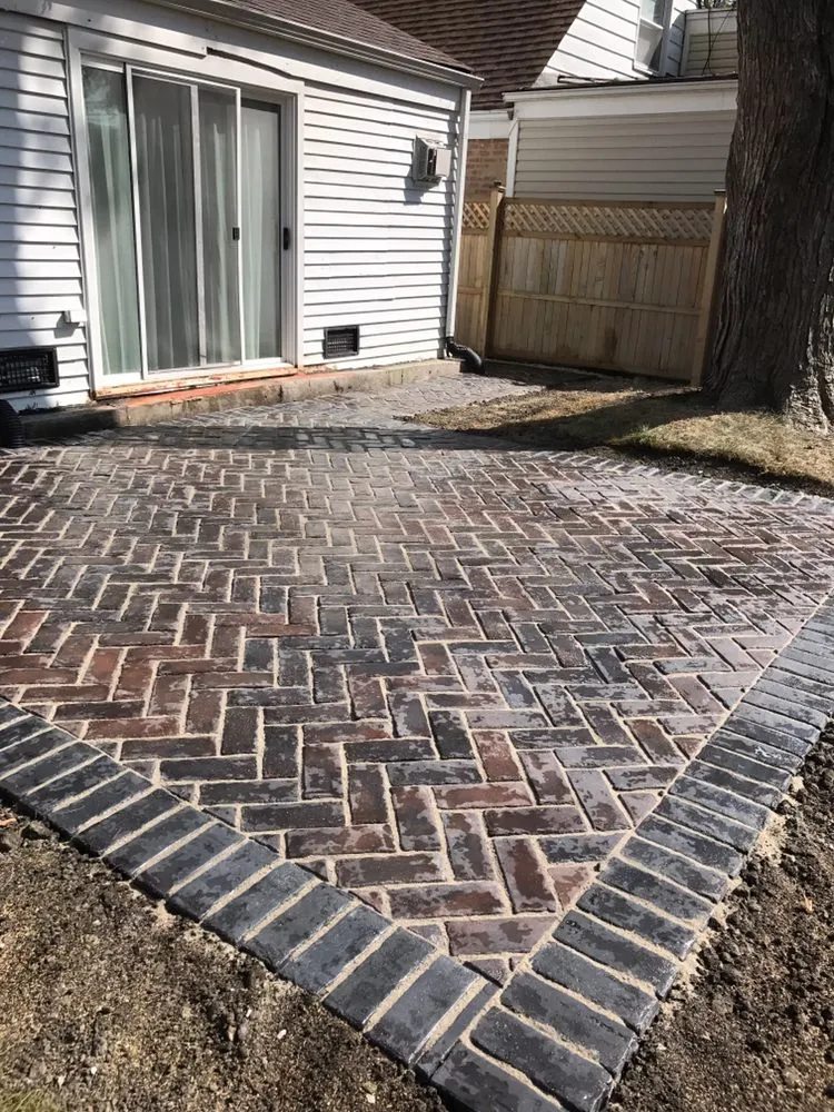 Trusted outdoor landscaping with custom design across Glendale Heights, IL - Official Landscaping