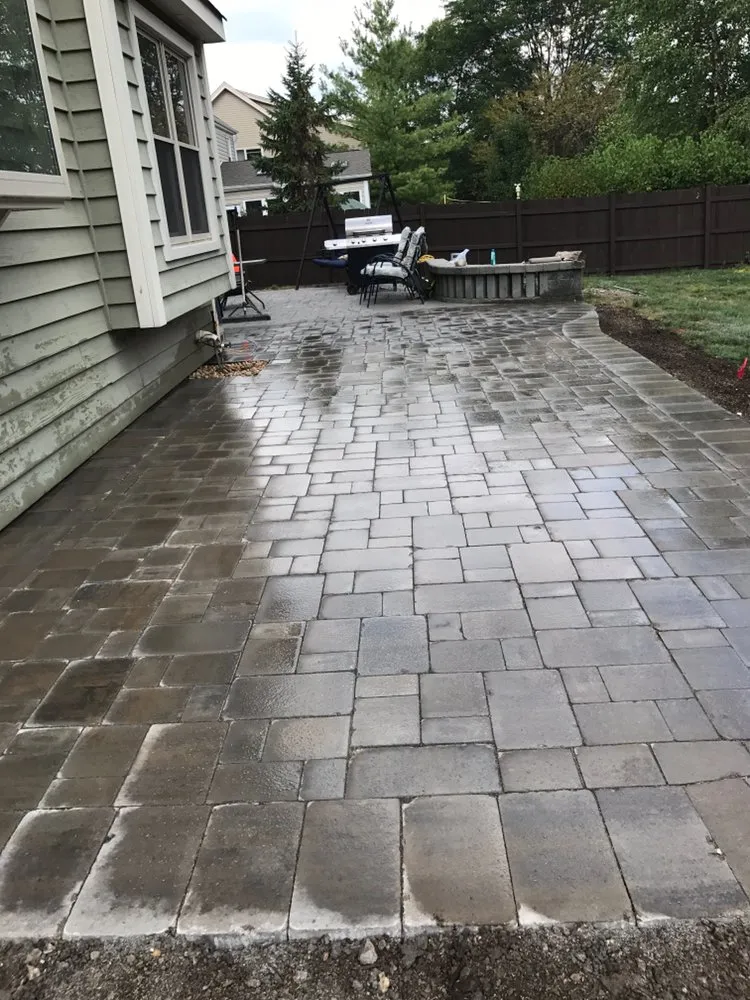 Affordable lawn care service in Glendale Heights, IL by Official Landscaping