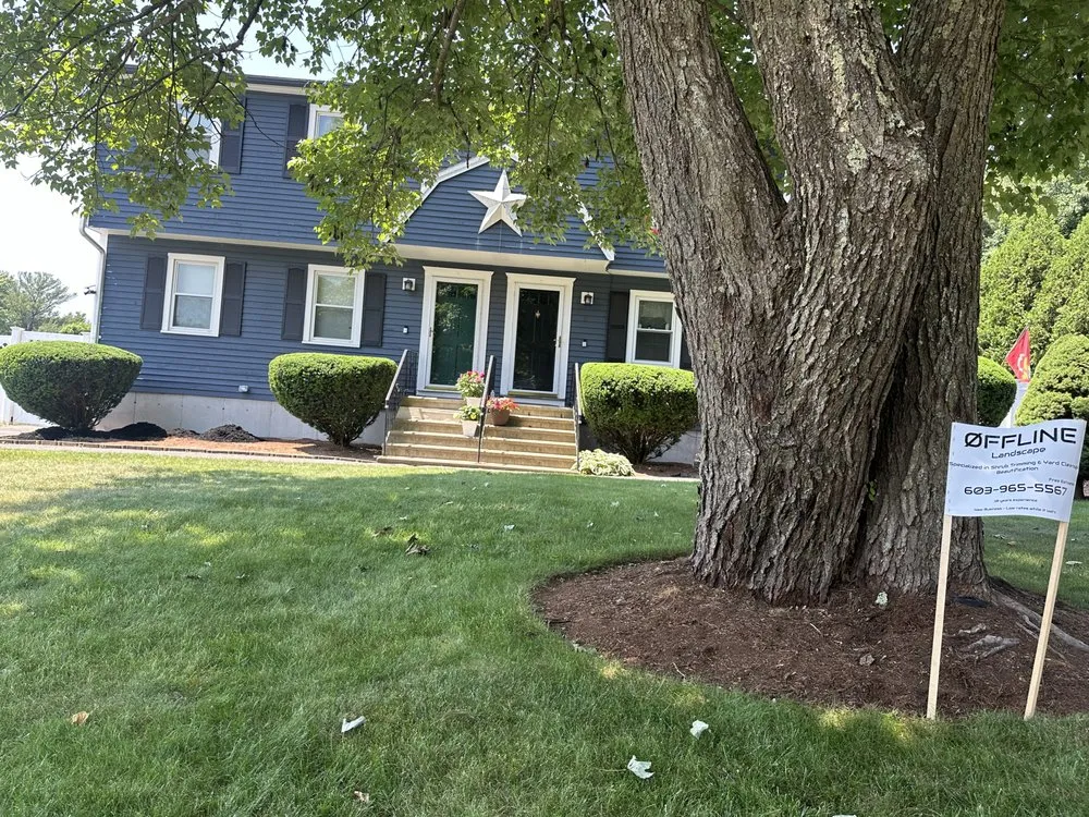 Reliable yard maintenance in Derry, NH - Offline Landscsape