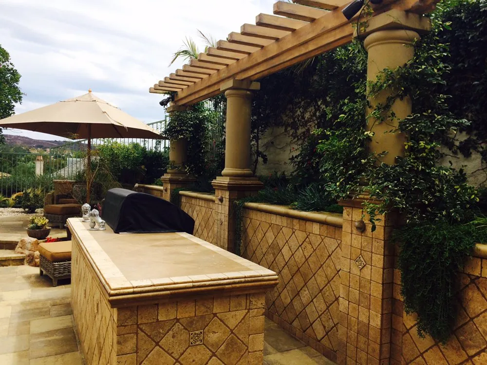 Affordable lawn mowing service in Costa Mesa, CA - Ohana Art Environments