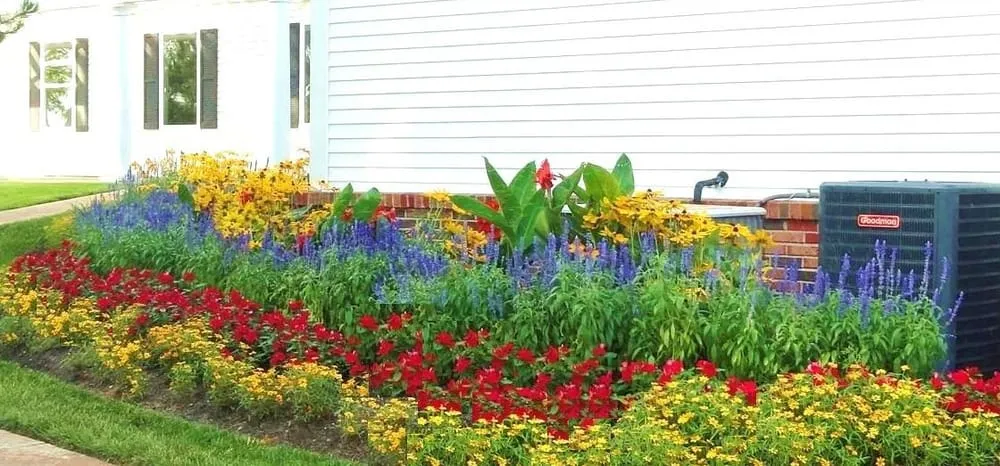 Expert residential landscaping with custom design in Saint Louis, MO by O'Hara Landscape/Lawn Care