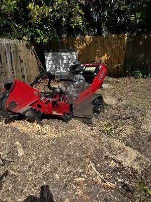 Oharas Tree And Lawn Care Logo