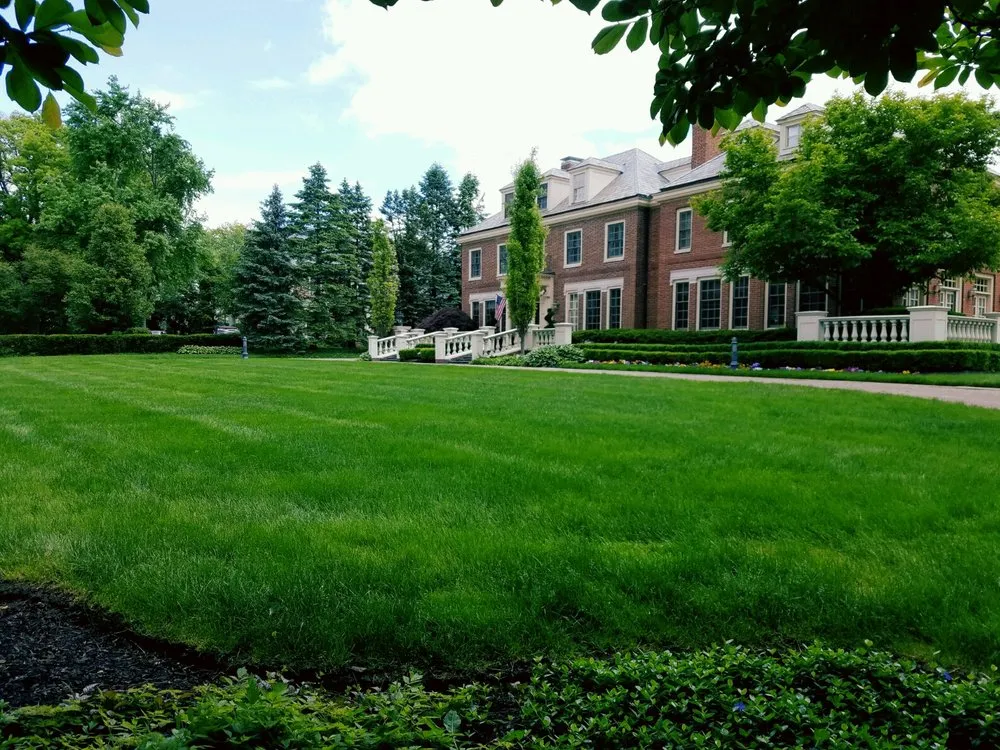 Expert lawn care service in New Albany, OH by Ohio Lawn and Pest Control