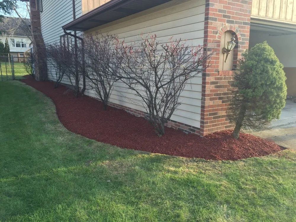 Reliable lawn mowing service in Cleveland, OH by Ohio Lawn Solution