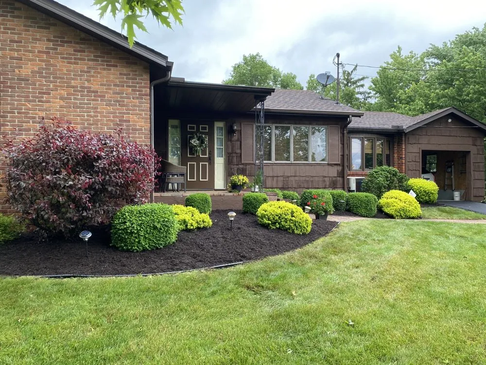 Top-rated garden landscaping in Wellsburg, WV by Ohio Valley Grass Monkey’s