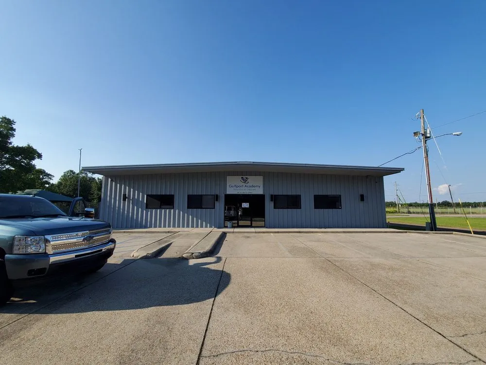 Expert garden landscaping in Gulfport, MS by Ojeda Drywall and Maintenance