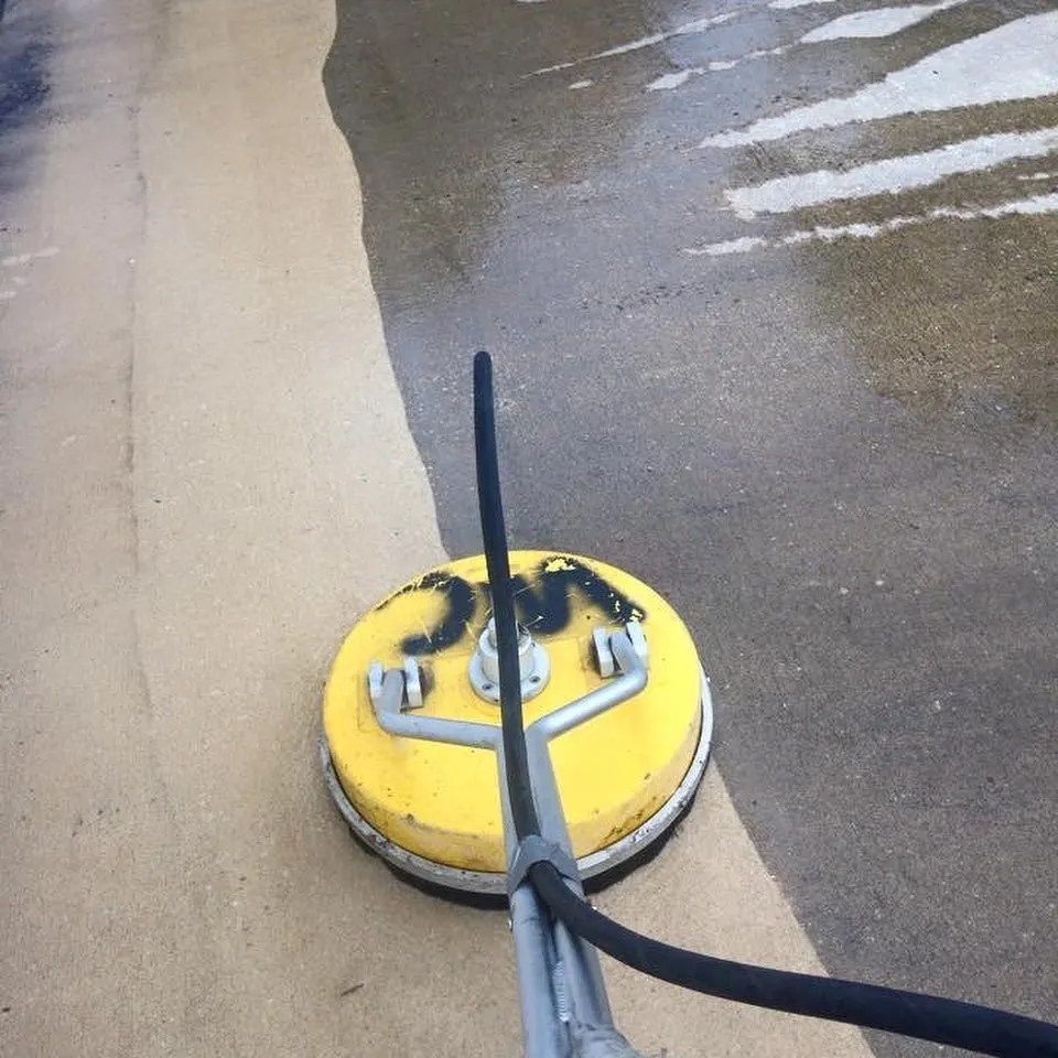 Professional lawn mowing service with custom design in Jacksonville, FL by Ol King Construction