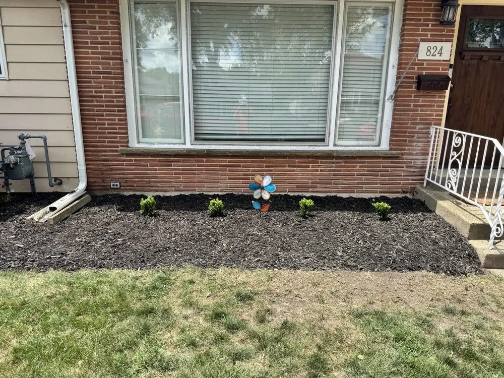 Reliable lawn mowing service experts serving Grayslake, IL - Ol’ Red Landscaping