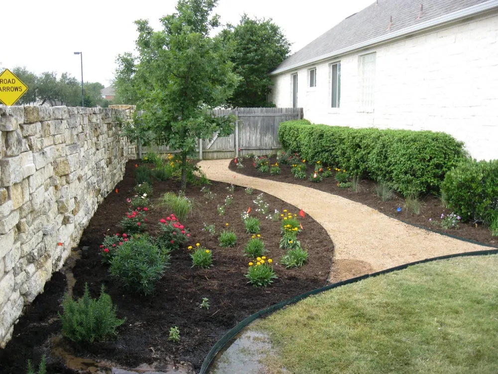 Top-rated lawn mowing service in Kyle, TX by Ol' Yeller Landscaping