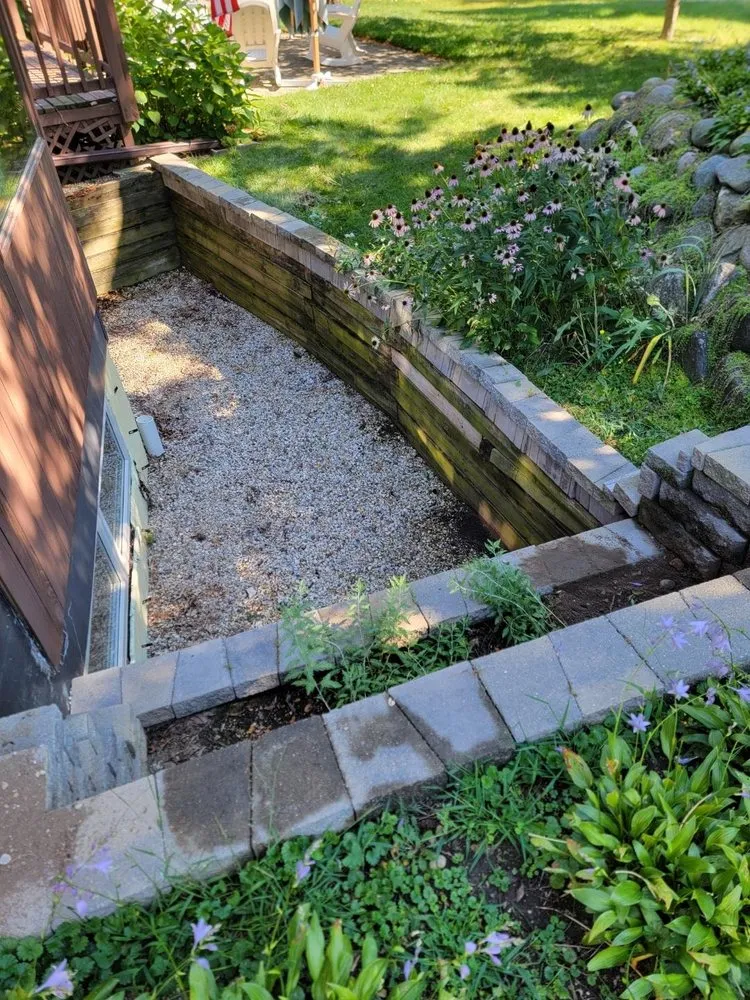 Custom landscape installation experts serving East Troy, WI - Old Crow Construction