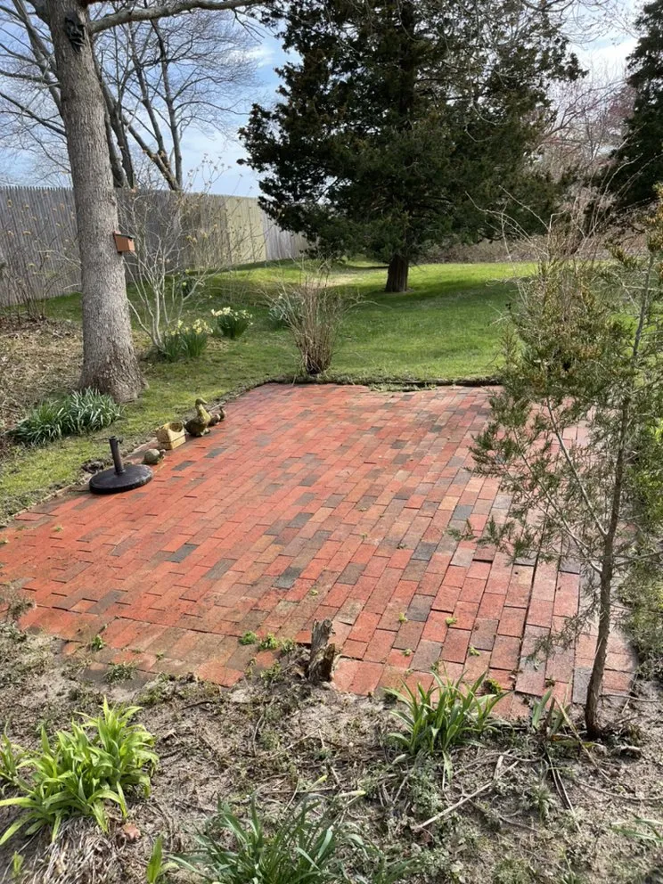 Top-rated garden landscaping near you across Riverhead, NY - Old farms Powerwashing