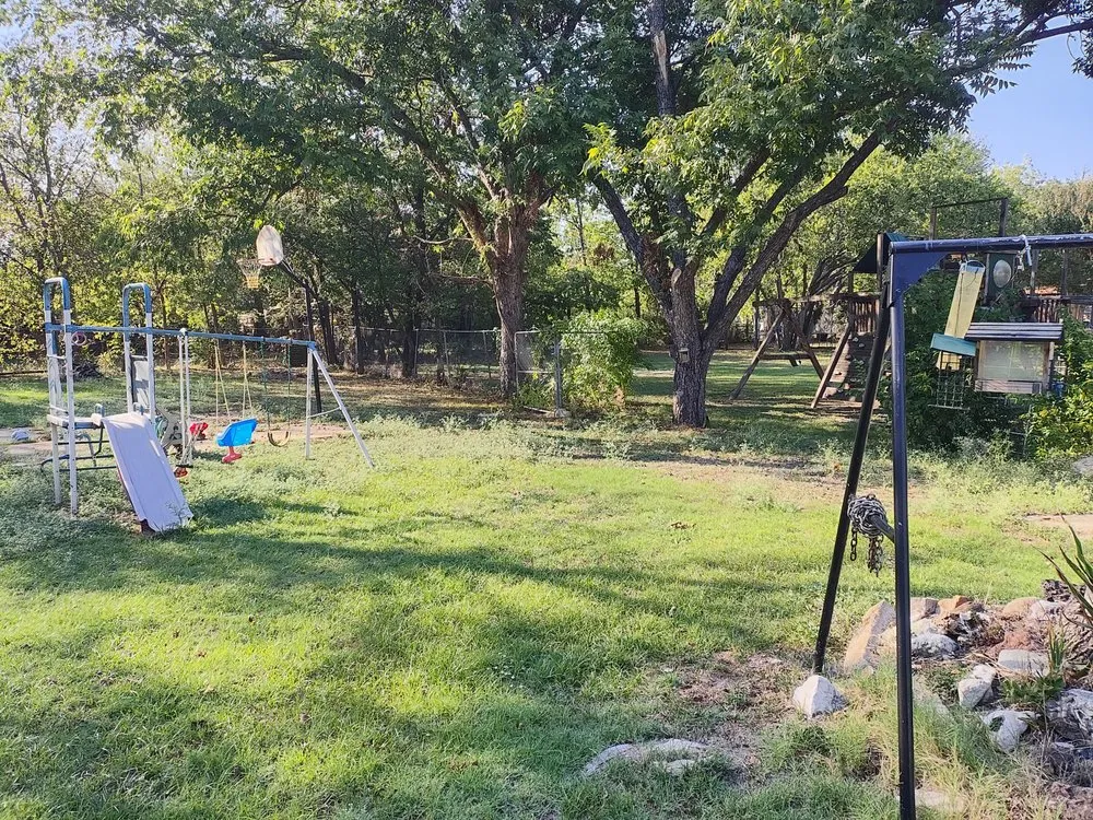 Top-rated residential landscaping with custom design across Royse City, TX - Old Fashioned Lawn Care Smith