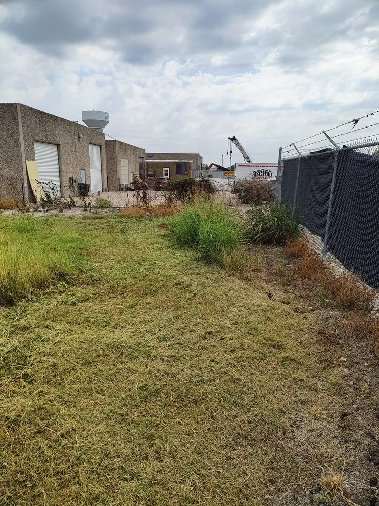 Custom lawn mowing service near you in Royse City, TX by Old Fashioned Lawn Care Smith