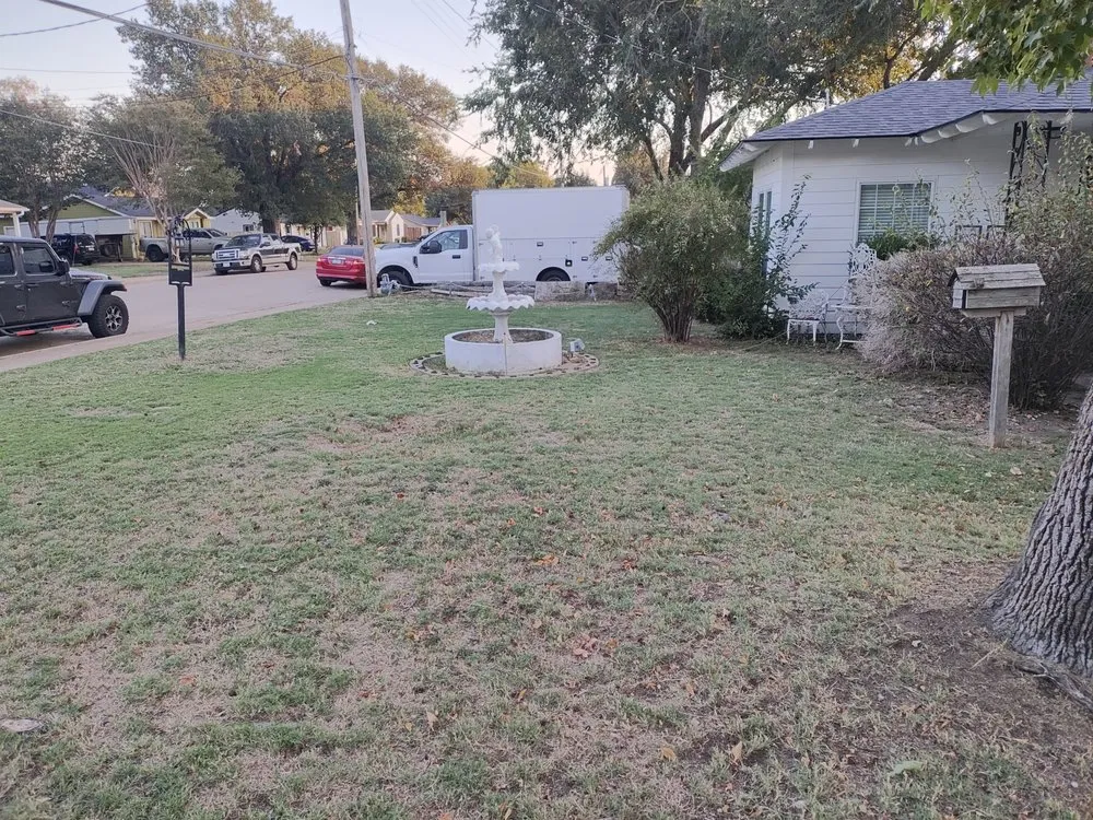 Expert lawn mowing service experts serving Royse City, TX - Old Fashioned Lawn Care Smith