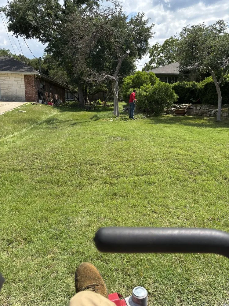 Reliable yard maintenance in Temple, TX by Old Hickory Lawncare