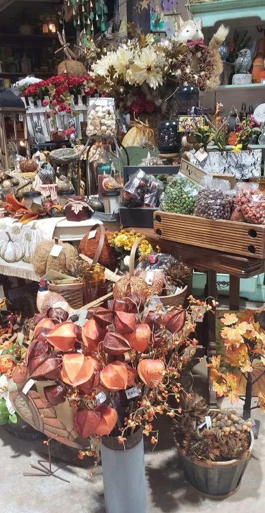 Custom landscape design experts serving Lebanon, NJ - Old Mountain Farm Market