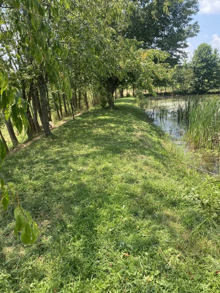 Custom landscaping services experts serving London, KY - Old Soul HM/C