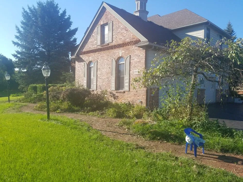 Custom landscape installation in Toledo, OH - Old Style Services