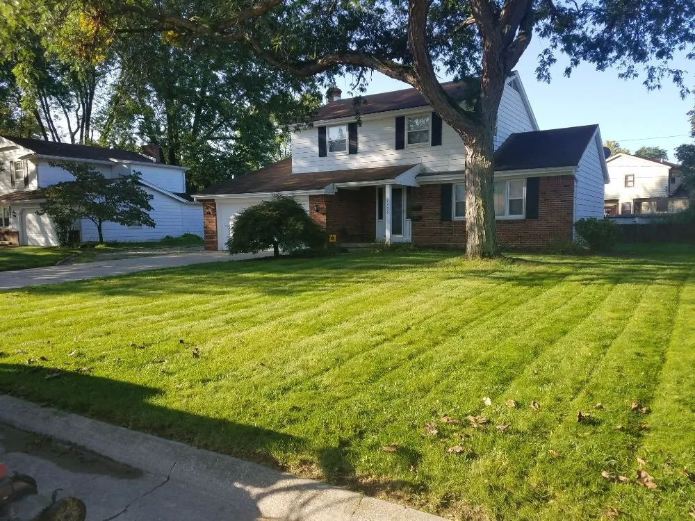 Custom outdoor landscaping for residential properties in Toledo, OH by Old Style Services