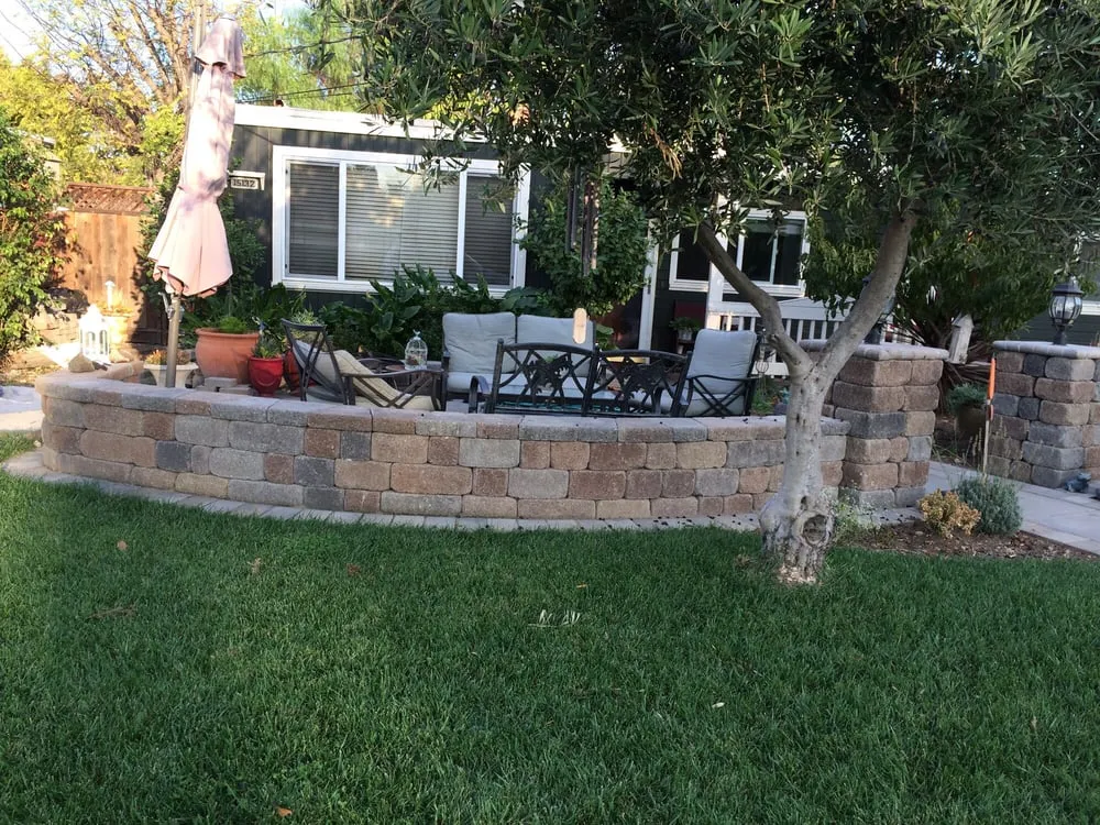 Custom landscaping services for year-round maintenance in Los Gatos, CA by Old World Cobble