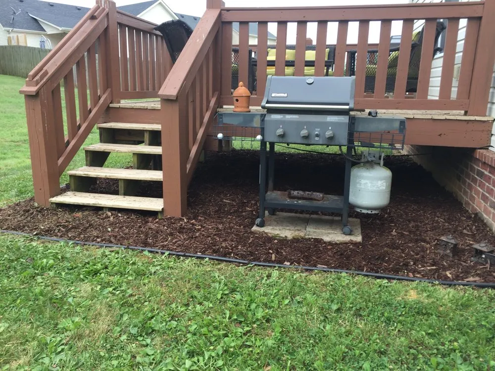 Reliable lawn mowing service experts serving Spring Hill, TN - Oldham Lawn Care