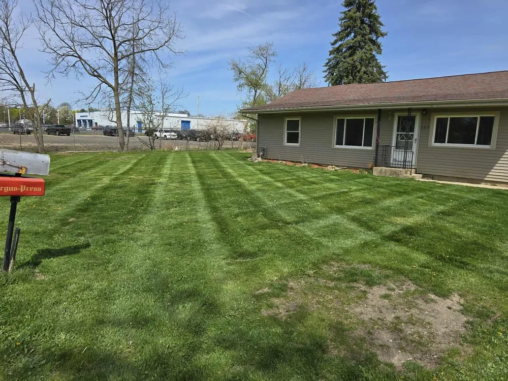 Reliable lawn care service in Owosso, MI - Oldhams Lawncare
