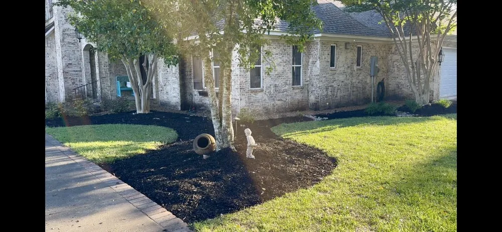 Professional lawn mowing service in Brookhaven, MS by Ole Brook Landscape