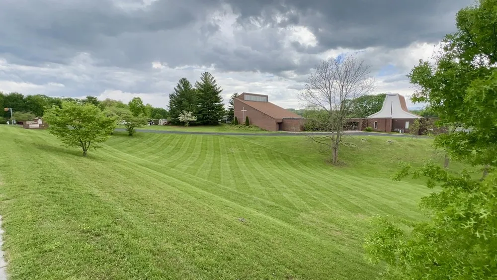 Expert yard maintenance with custom design in Johnson City, TN by Ole Goat Lawn Care