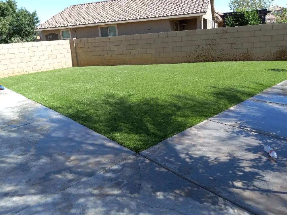 Professional garden landscaping in Tucson, AZ by Oleander Landscaping