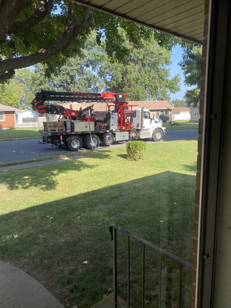 Local garden landscaping experts serving Godfrey, IL - OLI Outdoor Services