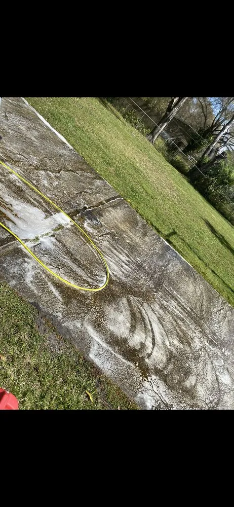 Custom garden landscaping for year-round maintenance across Mulberry, FL - Olie Toribio