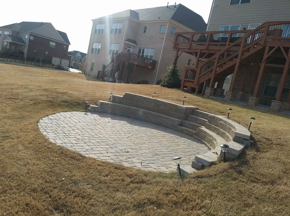 Reliable lawn mowing service experts serving Duluth, GA - Olivares Landscaping