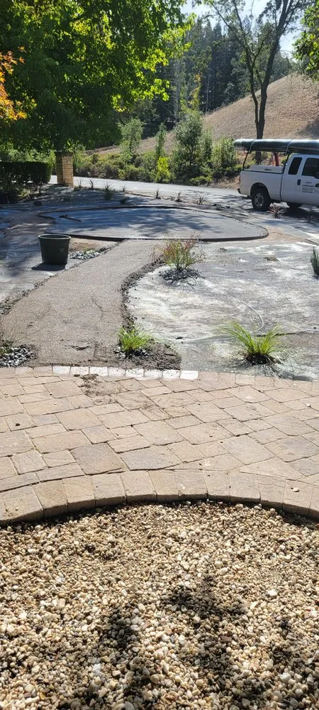 Expert yard maintenance in Brentwood, CA - Olivarez Landscape